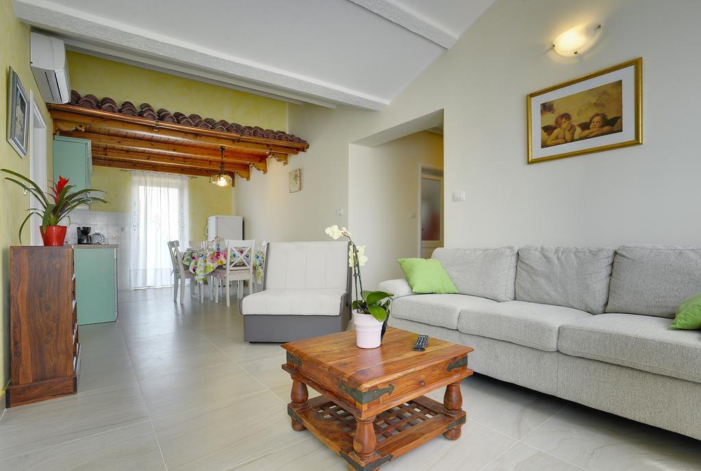 Apartment Rita 1 Ровинь Экстерьер фото