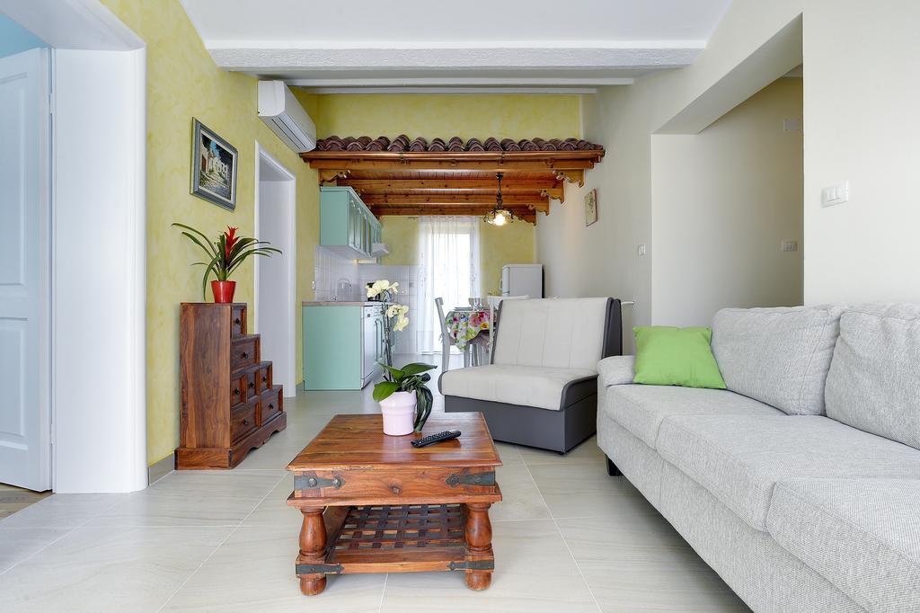 Apartment Rita 1 Ровинь Экстерьер фото